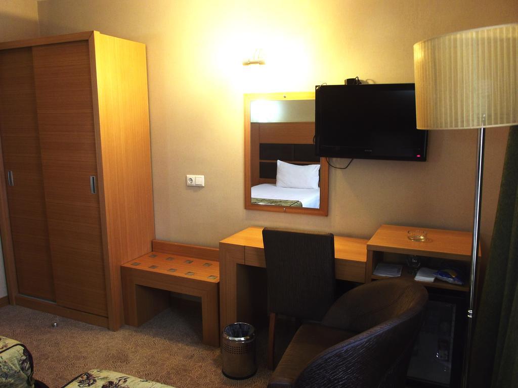 Pinar Elite Hotel Adana Quarto foto